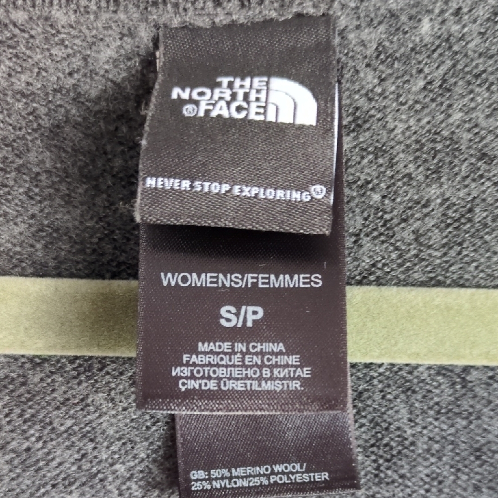 The North Face Merino Wool Blend Dark Gray Women's V-Neck Cardigan - Picture 2 of 6